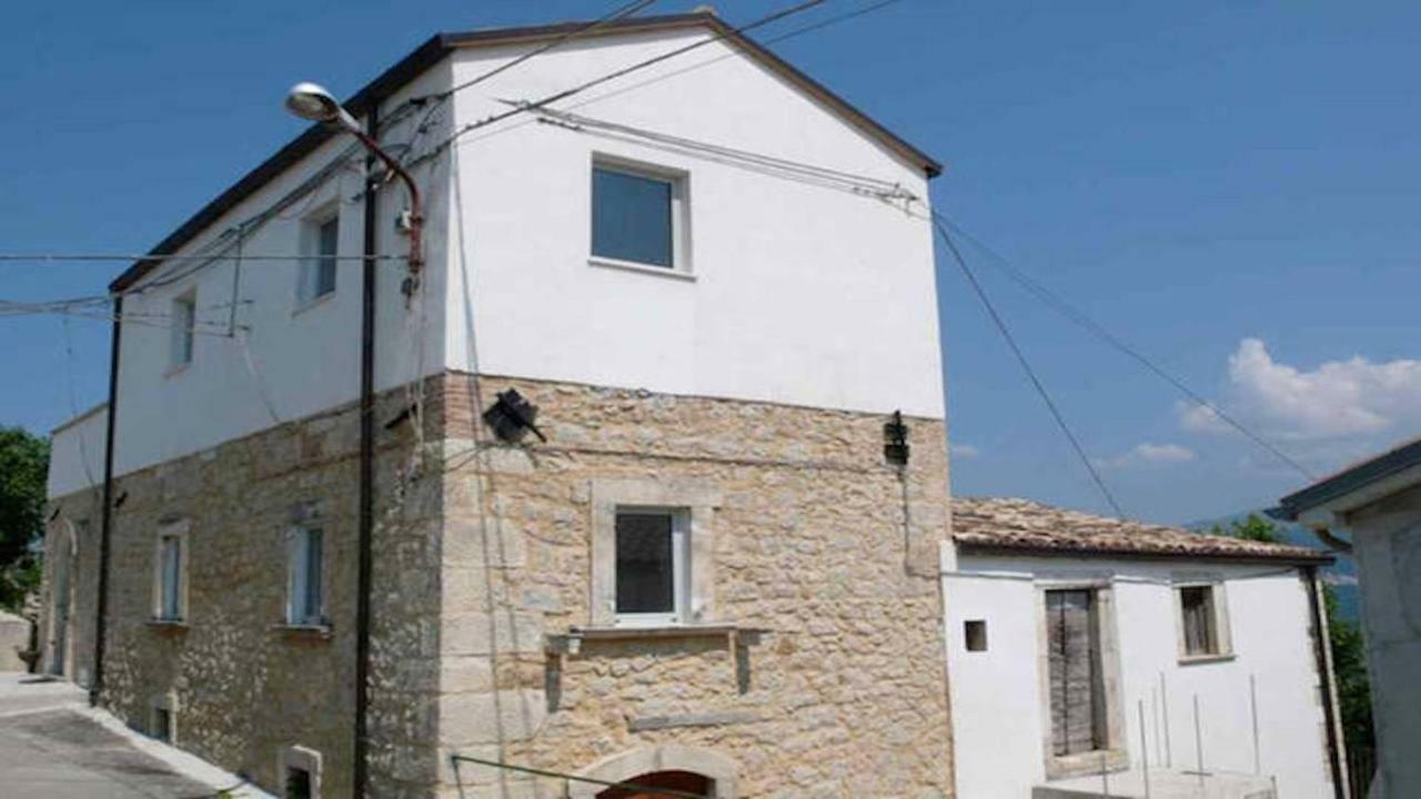 Casa Elvira Basilico Villa San Valentino in Abruzzo Citeriore Exterior photo